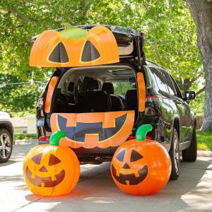 Fun Express Jack-O’-Lantern Deluxe Trunk-or-Treat Decorating Kit – Complete Halloween Car Decorations – Includes Spooky and Fun Pieces for Easy Setup – Perfect for Trunk or Treat Events – 7 Pieces