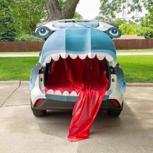 Fun Express Jonah & The Whale Trunk-or-Treat Kit – 9 Piece – Multi Color