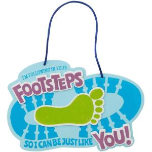 Fun Express Father’s Day Footprint Sign Craft Kit – Makes 12