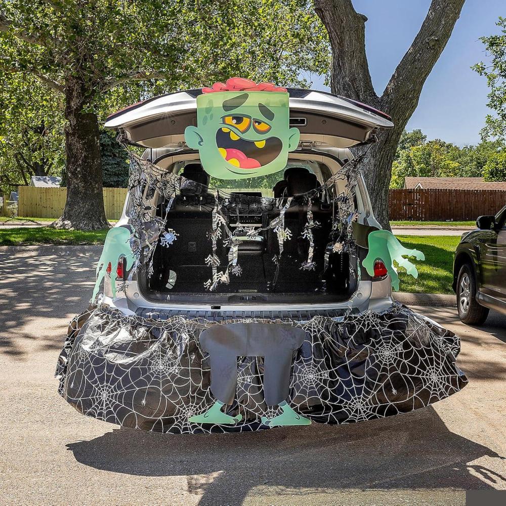 imageFun Express Full Update Party Supplies Deluxe Zombie TrunkorTreat Decorating Kit