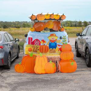 Fun Express Harvesting for Him Trunk or Treat Backdrop Decorating Kit – 55 Pieces
