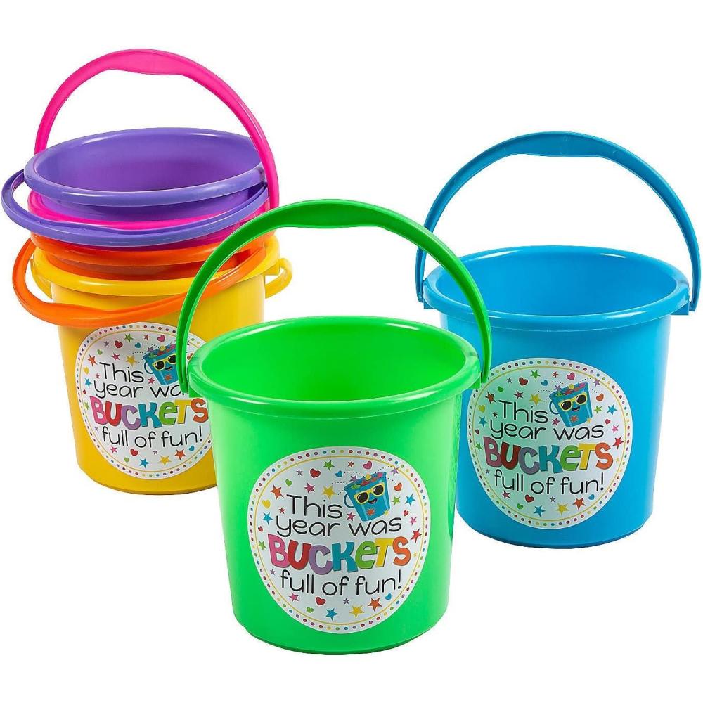 image:imageEnd of Year Buckets of Fun Kit Assortment May Vary