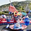 Patriotic Star-Shaped Plastic Cups with Lids and Straws, 12 Pieces