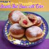 Fun Express – Prismatic Mardi Gras Dessert Plates for Mardi Gras – 8 Pieces