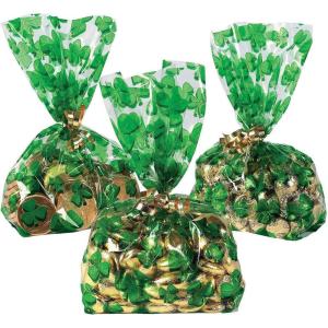 Fun Express Cellophane Shamrock Bags (12 pack) St. Patrick’s Day Party Supplies