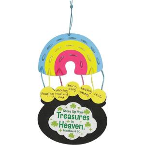 Fun Express 9″ Religious St. Patrick’s Day Treasures in Heaven Lacing Craft Kit – Makes 12