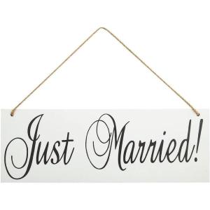 Fun Express Just Married Hanging Sign – 15.5″ Rustic Wooden Wedding Home Decor – Elegant White & Gold Wall Sign for Newlyweds – Charming Decoration for Wedding Bridal Shower or Reception – 1 Piece