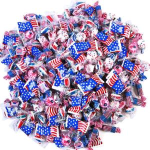 Fun Express Red White and Blue Candy Bulk 60 oz – Patriotic Candy Individually Wrapped 312 Pieces for 4th of July, Veterans Day, Memorial Day | Parade Candy Assortment for All American Celebrations